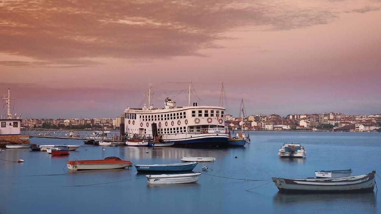 One River Seixal سيكسال المظهر الخارجي الصورة